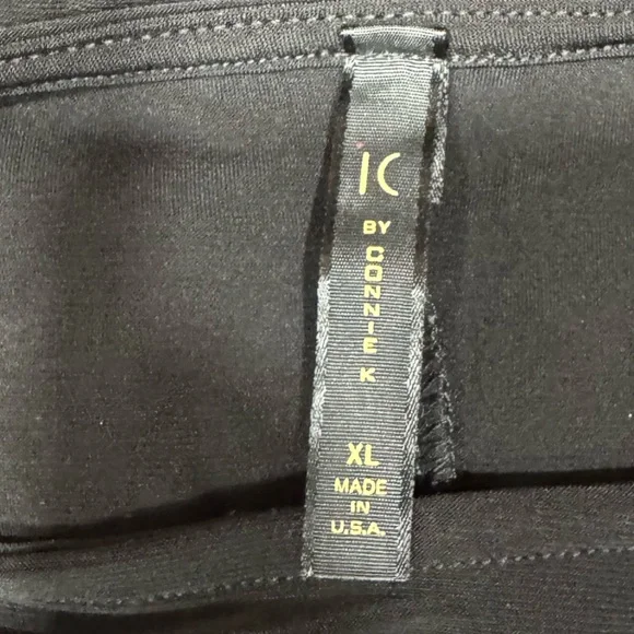 Chic Black 3/4 Sleeve Tunic with Asymmetrical Cutouts - Picture 5 of 5